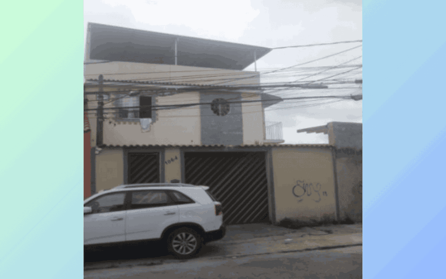 Sobrado com 305m² construídos, 280m² terreno