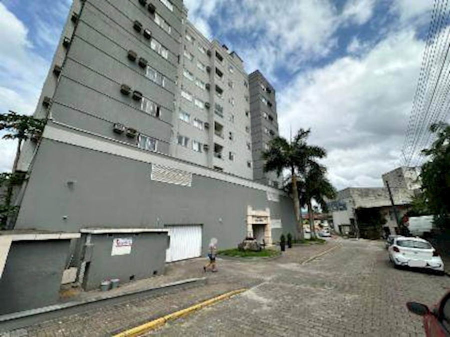 Apartamento Padrão com 2 Vagas de Garagem em Indaial/SC
