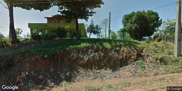 Casa de Madeira com Amplo Terreno em Ouro Preto do Oeste