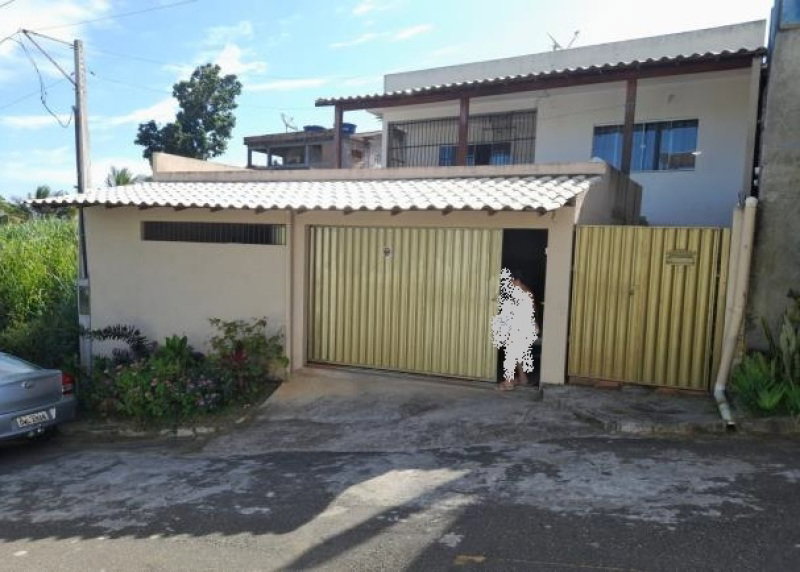 Casa Residencial em Anchieta/ES com 4 Quartos e 2 Banheiros