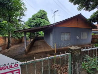 Casa Desocupada com 113m² e Necessidade de Reparos