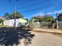 Área de Terreno com Casa Residencial em Governador Valadares