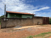 Casa com 3 quartos e 2 banheiros, área construída de 61.87m²