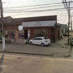 Terreno com Benfeitorias no Bairro Três Figueiras