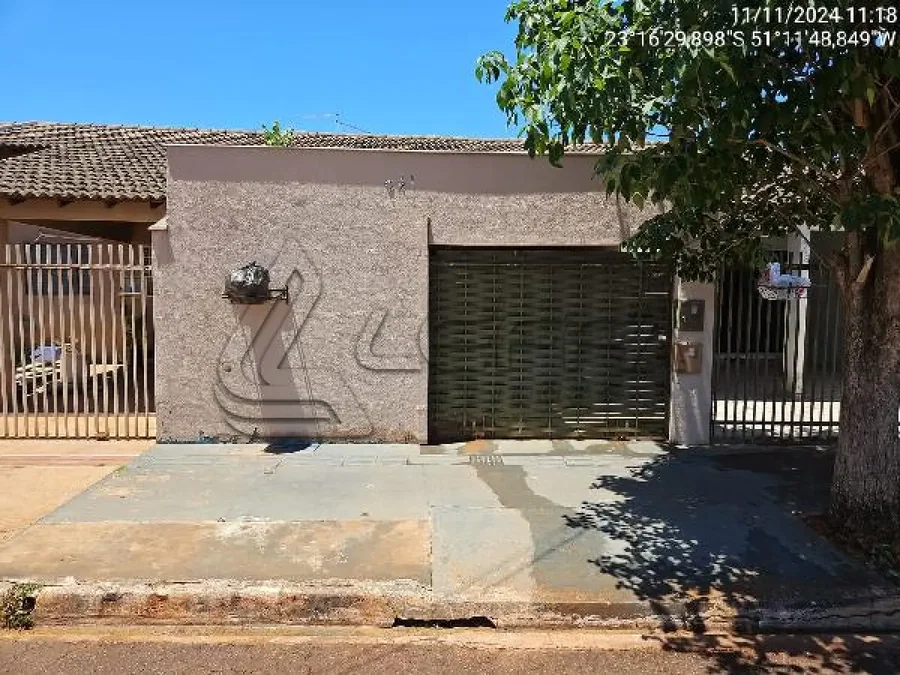 Casa com 157,74m² de área privativa em Londrina