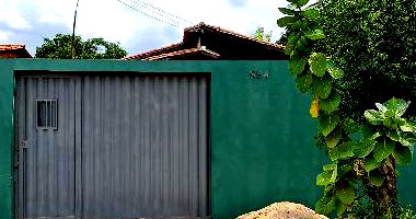 Casa aconchegante 2 quartos, 1 banheiro, 1 vaga, 61.37m² construída