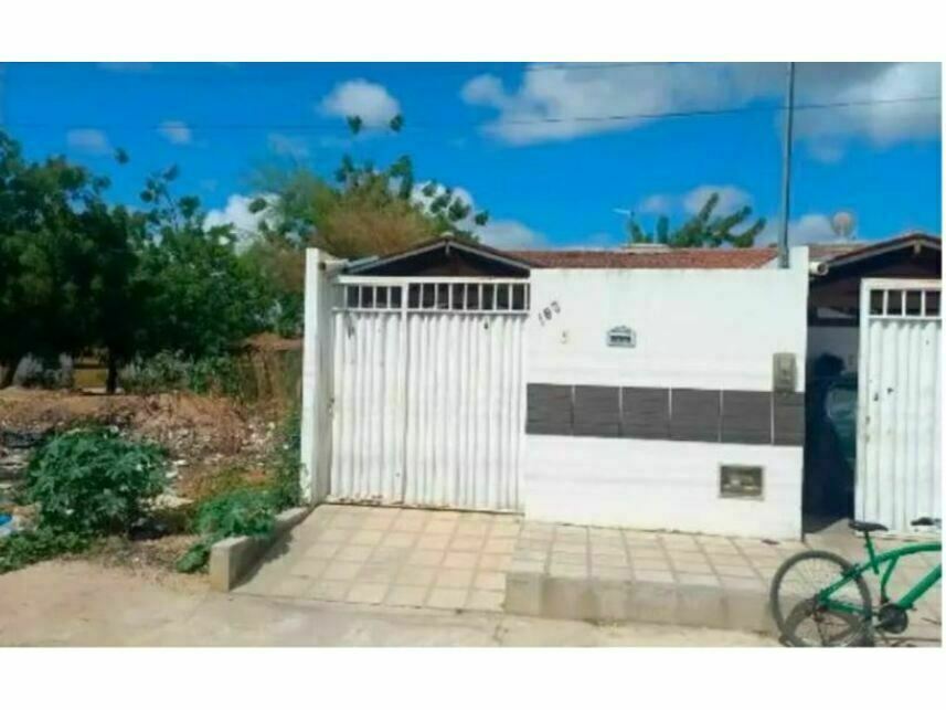 Casa Ocupada em Monte Castelo com 125m² de Terreno