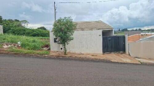 Casa Ocupada com 77,19m² de Área Construída em Arapongas, PR