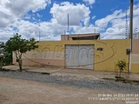 Casa com 2 quartos, 1 banheiro, 55.47m², terreno de 259.08m²