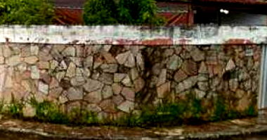 Casa em Leilão com 3 Quartos e 2 Banheiros