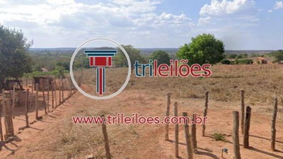 Parte de Terras de 4,84ha em Montes Claros/MG
