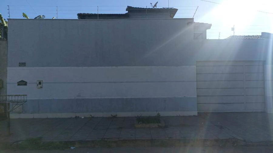 Casa Padrão Ocupada com 3 Quartos e 3 Banheiros em Goianira