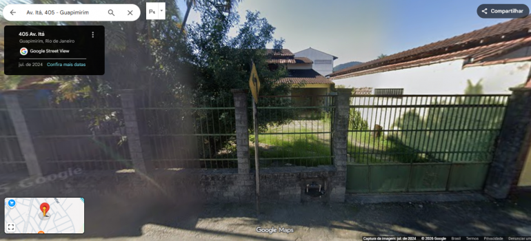 Casa com 6 quartos, 2 banheiros e 249,44m² construídos