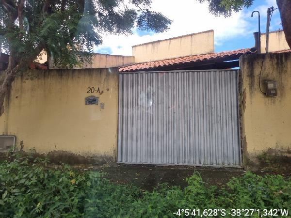 Casa em Vertente com 61,07 m² e 113,60 m² de terreno
