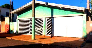 Casa com 2 Quartos e 2 Banheiros em Ipuã/SP