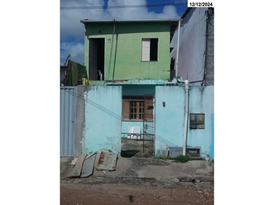 Casa Desocupada com 2 Quartos em Ilhéus