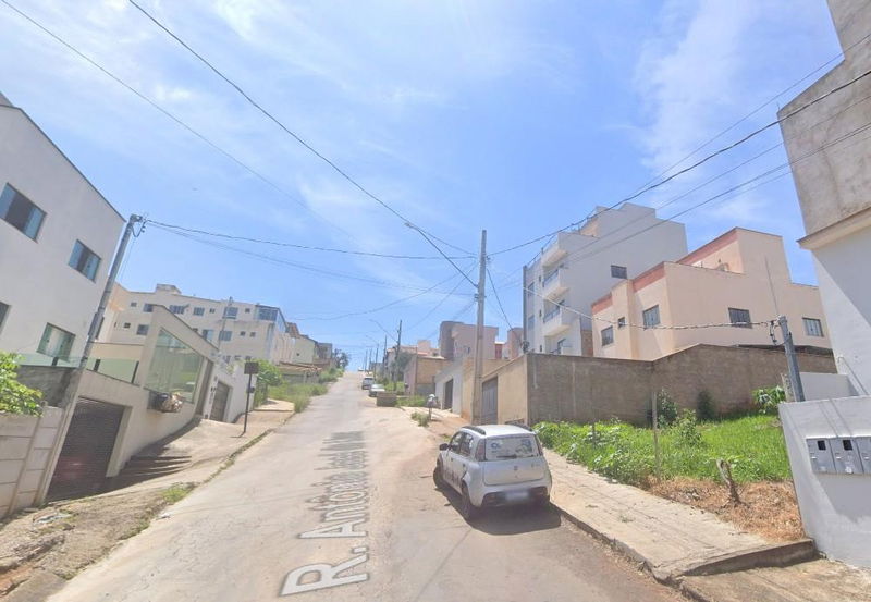 Apto. 60m² em Novo Horizonte - Ocupado