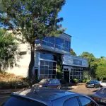 Pavilhão em Alvenaria 2 Pisos com 2 Banheiros e Área Total 928m²
