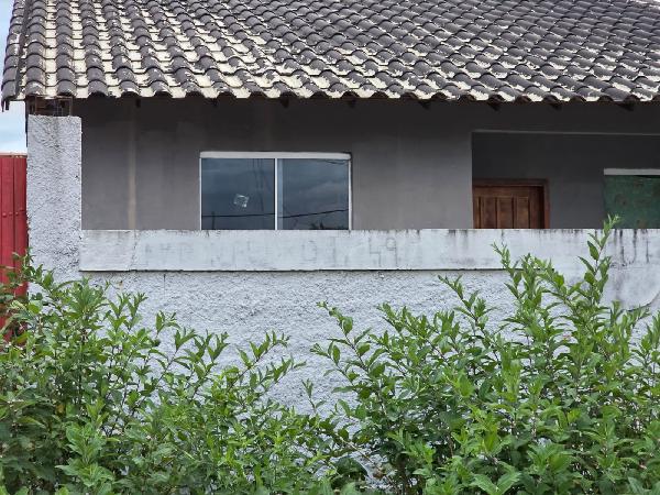 Casa com 2 quartos, 51,85m², terreno 153,19m², desocupada