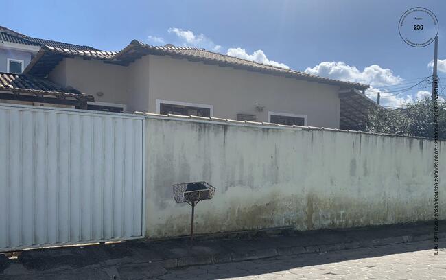 Casa em Condomínio com 3 Quartos em Cabo Frio