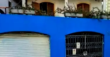 Sobrado com 4 quartos, 1 suíte, 3 vagas e edícula, 524m² construída