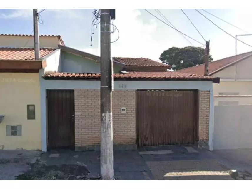 Casa em Leilão com 60,96m² de Área Construída