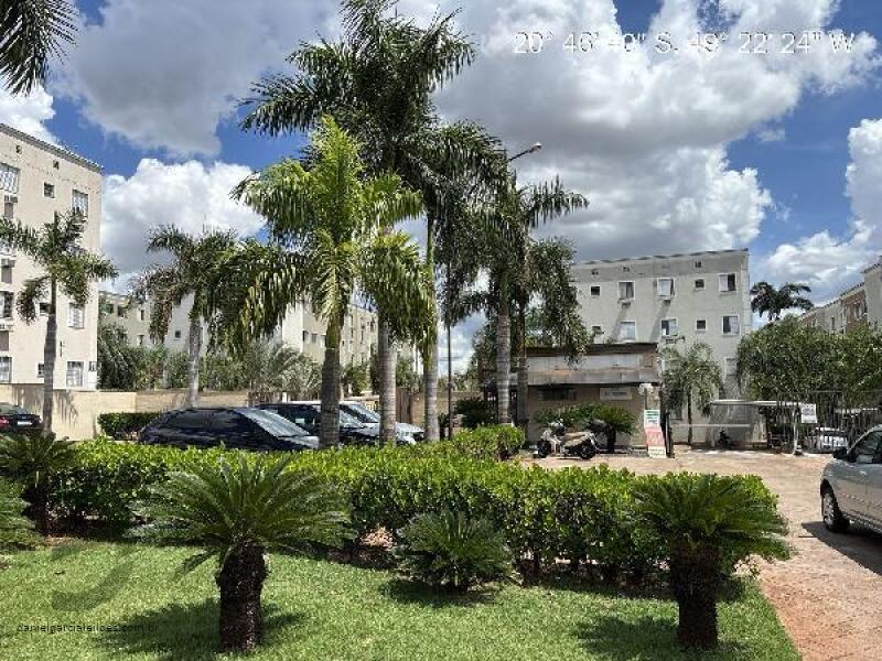 Apartamento 2 quartos, 1 banheiro, 1 vaga, 45.55m² privativos