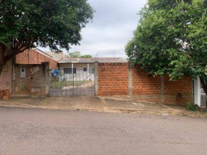 Casa em Leilão com 2 Quartos e 1 Banheiro