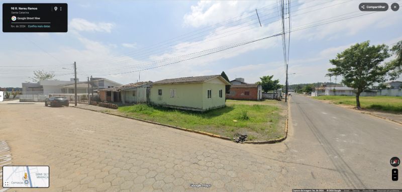 Terreno com Residência em Maracajá, 3 quartos, 1 banheiro, 100m² construídos