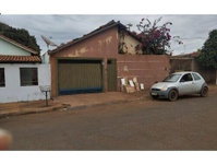 Casa com 3 quartos, 2 banheiros e 166,22m² de área construída