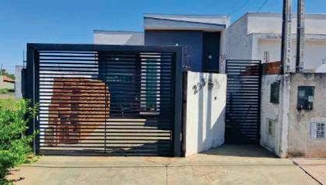 Casa com 2 quartos e 2 banheiros em Osvaldo Cruz - SP