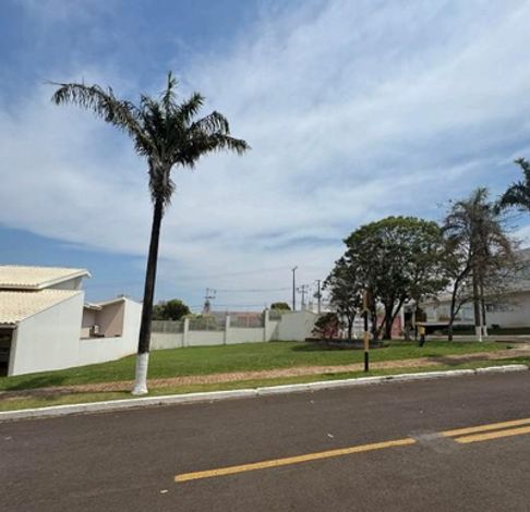 Terreno urbano de 540m² no Soleil Residence, Umuarama