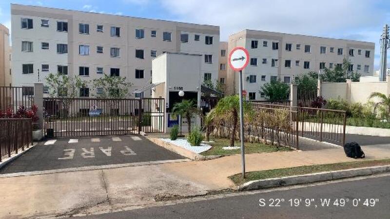 Apartamento com 2 quartos e vaga de garagem em Bauru