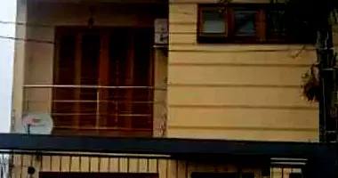 Casa em leilão com 175m² construída e 171m² de terreno