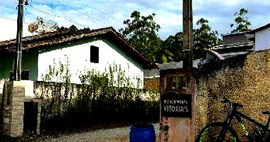 Casa com 2 quartos, 1 banheiro e 69,9 m² construída, desocupada