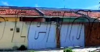 Casa com 2 quartos, 60,15 m², terreno de 317,57 m², desocupada