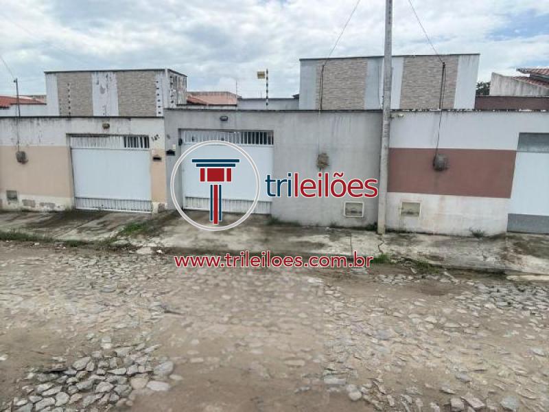 Casa com 2 quartos, 2 banheiros e 78,2m²