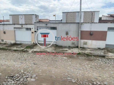 Casa com 2 quartos, 2 banheiros e 78,2m²
