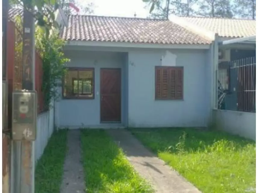 Casa com 54m² construídos em terreno de 134m²