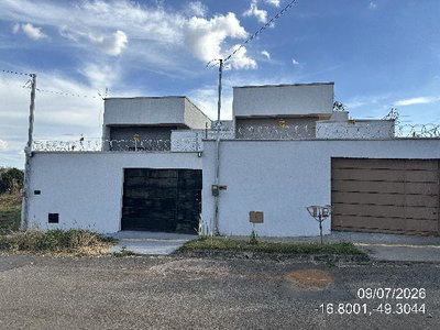 Casa com 2 Quartos e 1 Vaga em Aparecida de Goiânia