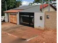 Casa com 80,86m² construídos, 2 quartos, 1 banheiro, ocupada