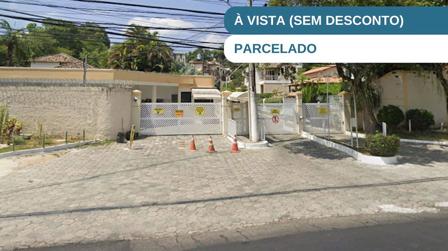 Casa de Condomínio com 3 quartos, 296m², ocupada