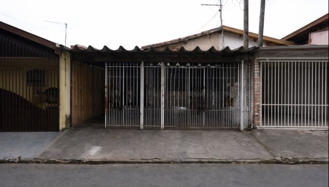 Casa com 2 quartos, 65 m², ocupada, área total 150 m²