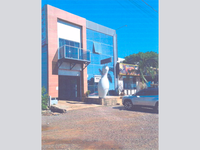 Prédio comercial com 750m² construídos, ideal para investimento