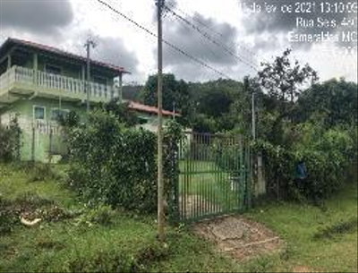 Casa Ocupada em Esmeraldas com 360 m² e 1 Vaga de Garagem