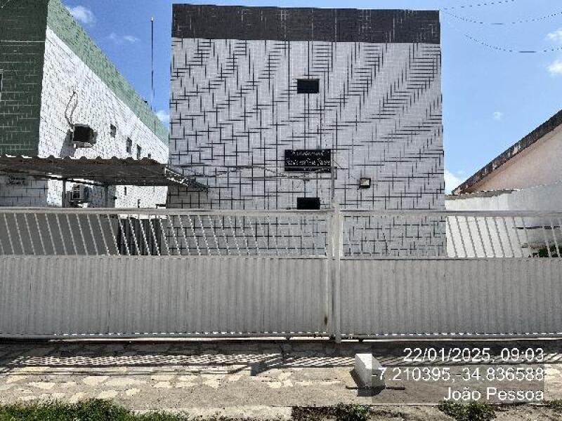 Apartamento com 2 quartos em João Pessoa
