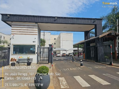 Apartamento 2 Quartos com Vaga em São Carlos