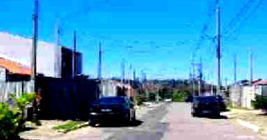 Casa em Canoas com 2 quartos e 1 banheiro