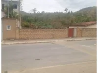 Casa em Leilão com 810m² de Terreno