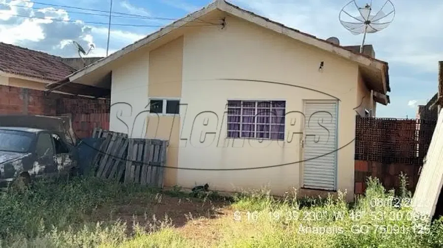 Casa em Anápolis com 57,38 m² e 200 m² de terreno